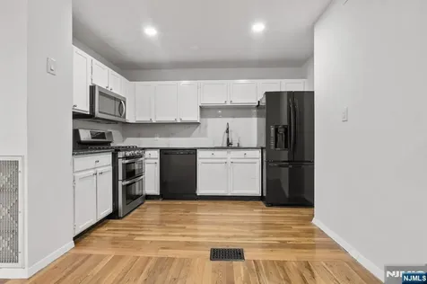 109 Grand Englewood NJ 07631