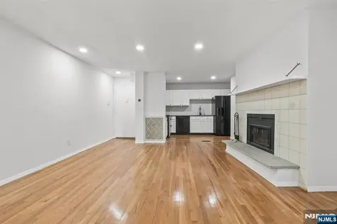 109 Grand Englewood NJ 07631