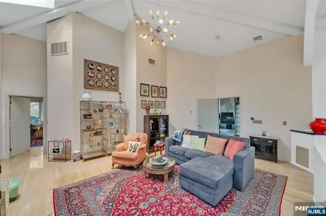 262 W Saddle River Road Upper Saddle River NJ 07458