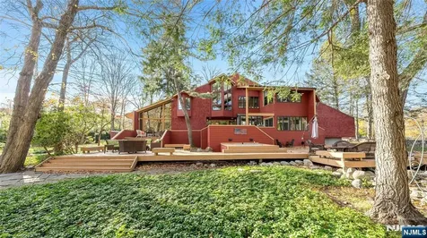 262 W Saddle River Road Upper Saddle River NJ 07458