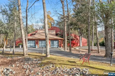 262 W Saddle River Road Upper Saddle River NJ 07458