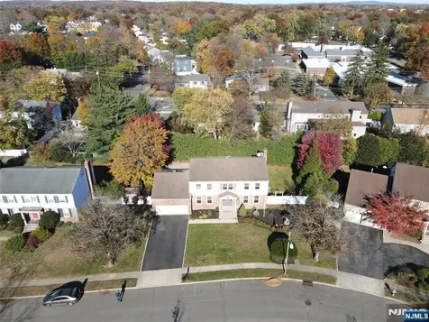265 Purdue Court Paramus NJ 07652