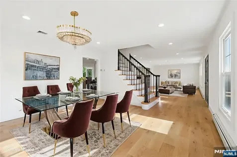265 Purdue Court Paramus NJ 07652