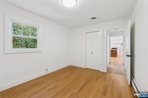 265 Purdue Court Paramus NJ 07652