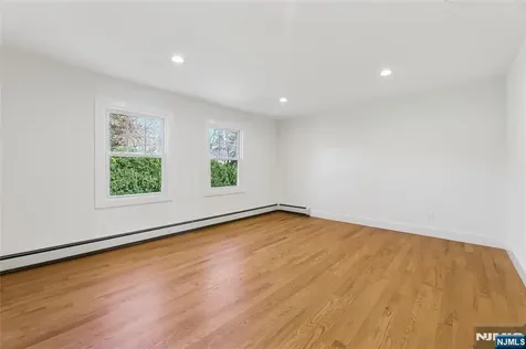 265 Purdue Court Paramus NJ 07652