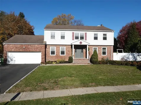 265 Purdue Court Paramus NJ 07652