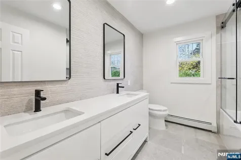 265 Purdue Court Paramus NJ 07652