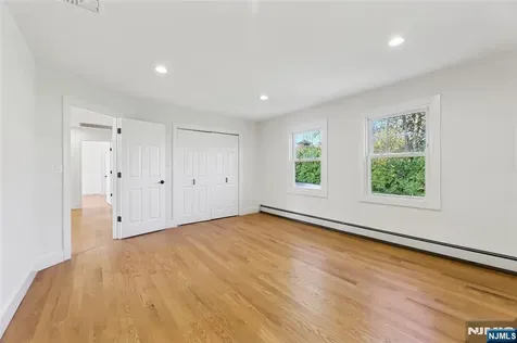 265 Purdue Court Paramus NJ 07652