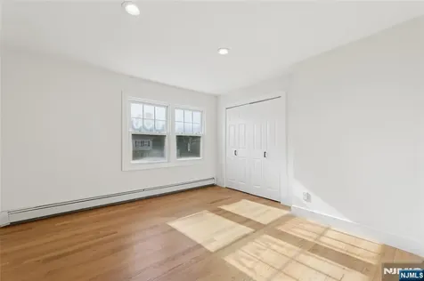 265 Purdue Court Paramus NJ 07652