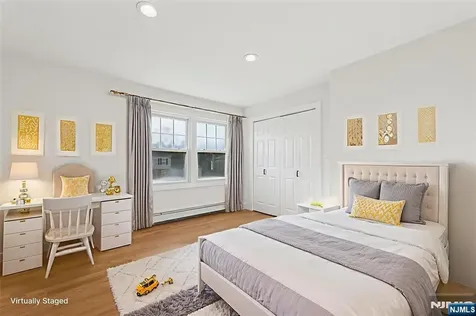 265 Purdue Court Paramus NJ 07652