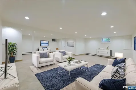 265 Purdue Court Paramus NJ 07652