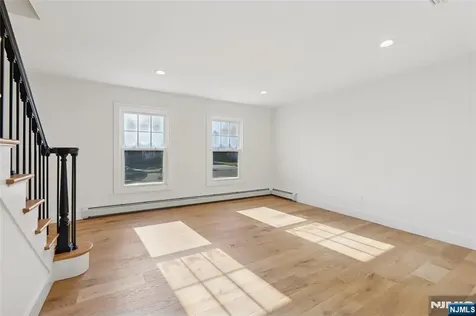 265 Purdue Court Paramus NJ 07652