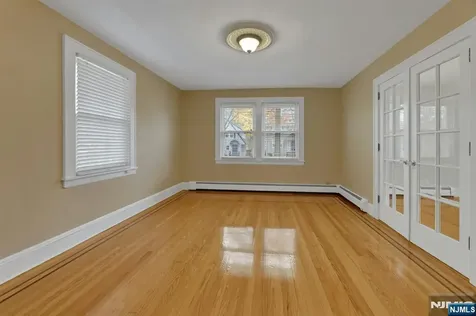 137 Johnson Avenue Teaneck NJ 07666