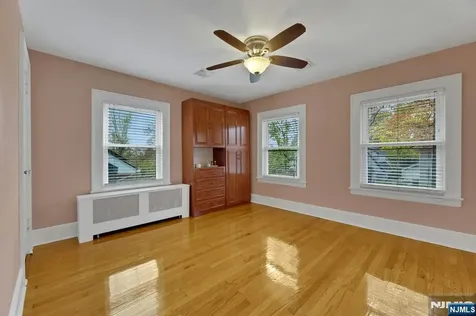 137 Johnson Avenue Teaneck NJ 07666