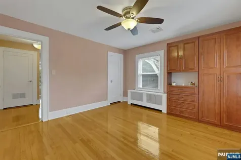 137 Johnson Avenue Teaneck NJ 07666