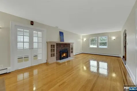 137 Johnson Avenue Teaneck NJ 07666
