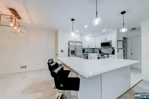 2 Meyer Court West Orange NJ 07052