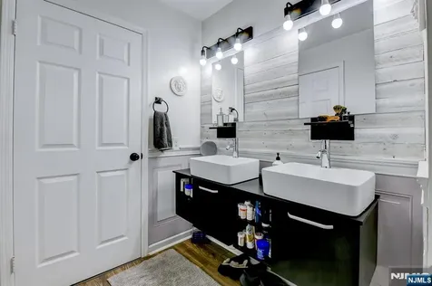 2 Meyer Court West Orange NJ 07052
