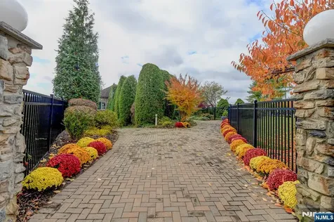 2 Meyer Court West Orange NJ 07052