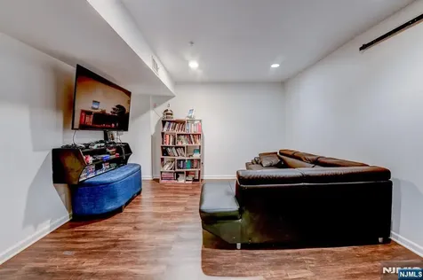 2 Meyer Court West Orange NJ 07052