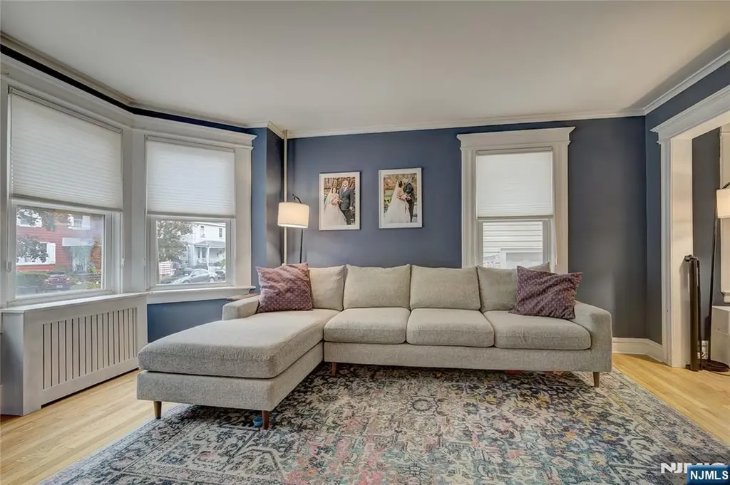 43 Llewellyn Avenue Bloomfield NJ 07003