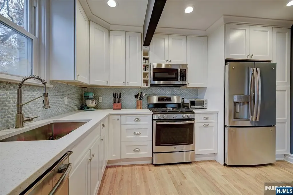 43 Llewellyn Avenue Bloomfield NJ 07003