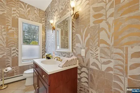 14 Henion Garden Mahwah NJ 07430