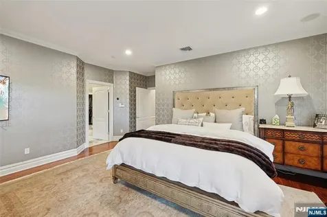 14 Henion Garden Mahwah NJ 07430
