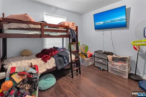 399 8th Street Newark NJ 07103