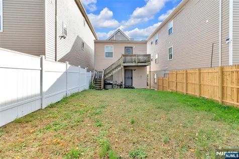 399 8th Street Newark NJ 07103