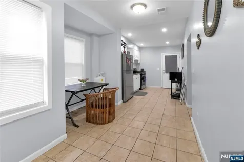 399 8th Street Newark NJ 07103