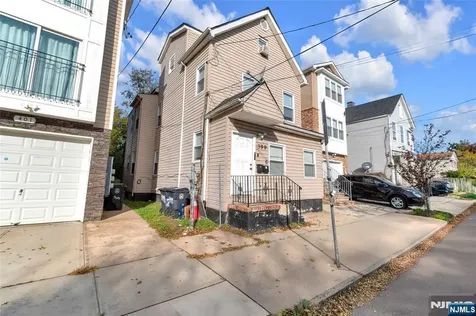 399 8th Street Newark NJ 07103