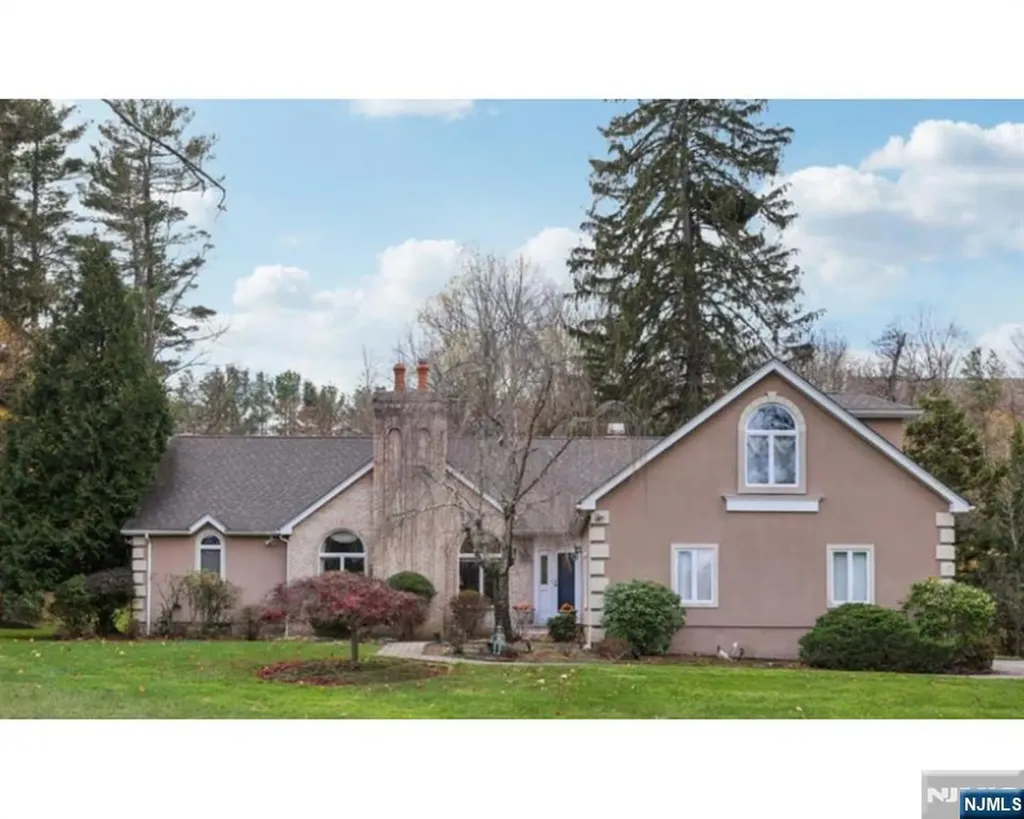 2 Crocker Mansion Drive Mahwah NJ 07430