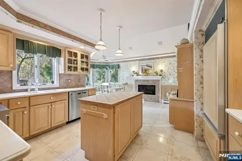 2 Crocker Mansion Drive Mahwah NJ 07430