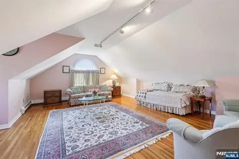 2 Crocker Mansion Drive Mahwah NJ 07430