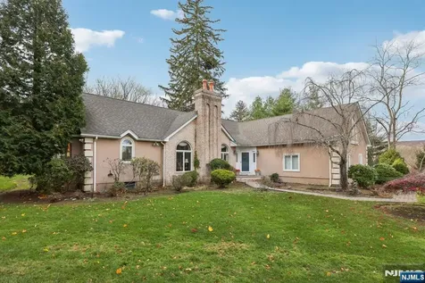 2 Crocker Mansion Drive Mahwah NJ 07430