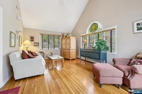 2 Crocker Mansion Drive Mahwah NJ 07430