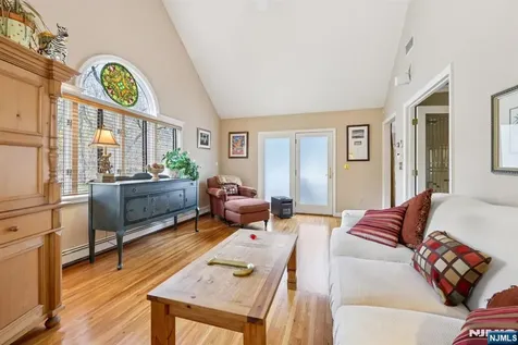 2 Crocker Mansion Drive Mahwah NJ 07430