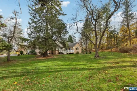 2 Crocker Mansion Drive Mahwah NJ 07430