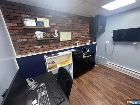 198 Market Street Elmwood Park NJ 07407