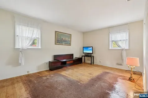 40 Haines Avenue Emerson NJ 07630