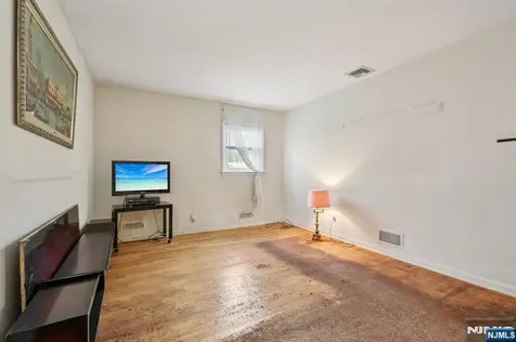 40 Haines Avenue Emerson NJ 07630