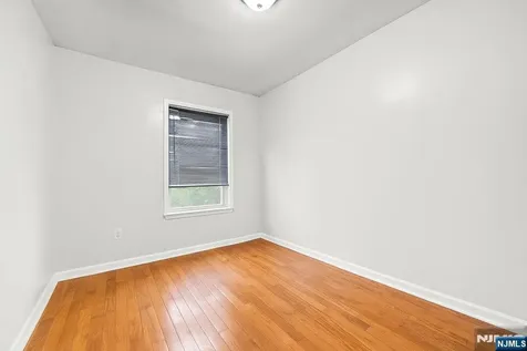 12 Bayview Avenue Jersey City NJ 07305