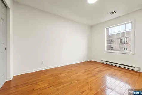 12 Bayview Avenue Jersey City NJ 07305
