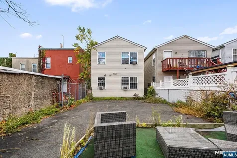 12 Bayview Avenue Jersey City NJ 07305