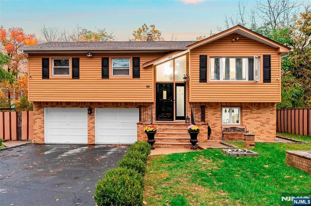 88 Hinchman Avenue Wayne NJ 07470