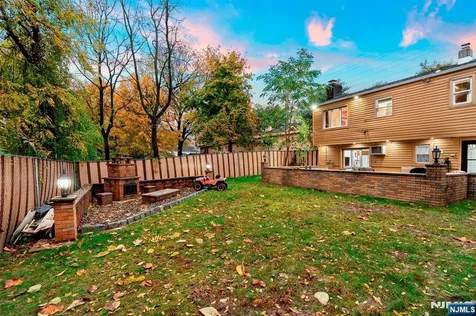 88 Hinchman Avenue Wayne NJ 07470