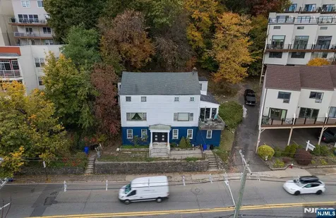 1106-1108 River Road Edgewater NJ 07070