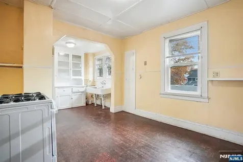 197 Fullerton Avenue Montclair NJ 07042