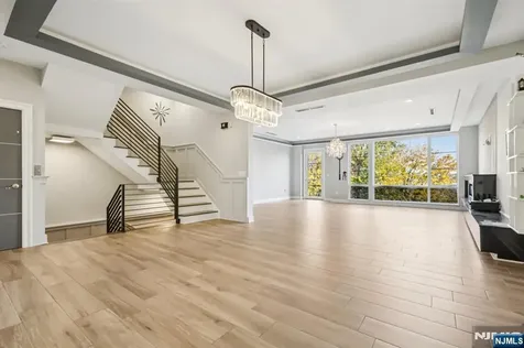 26 Hudson Terrace Edgewater NJ 07020